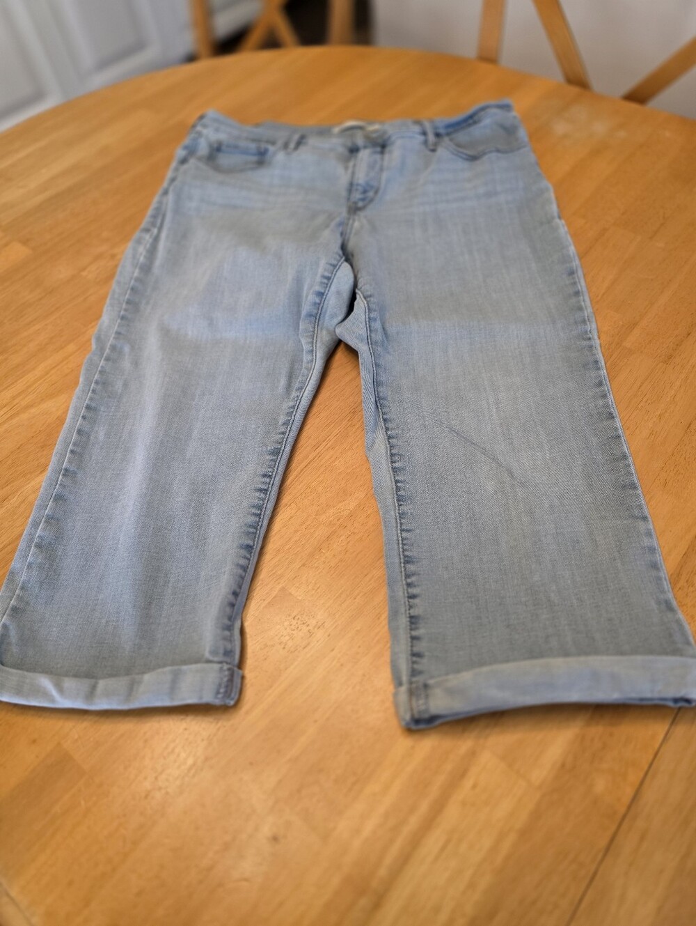Levi's Light Blue Cropped Capri Jeans